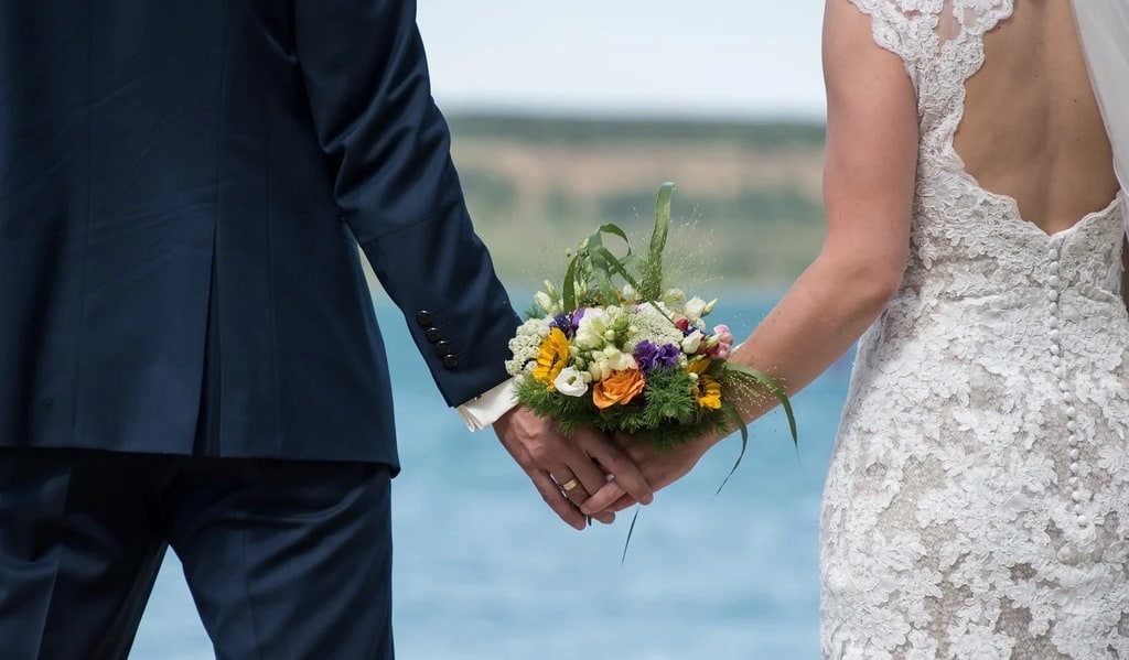 Comment porter une robe de mariée ?